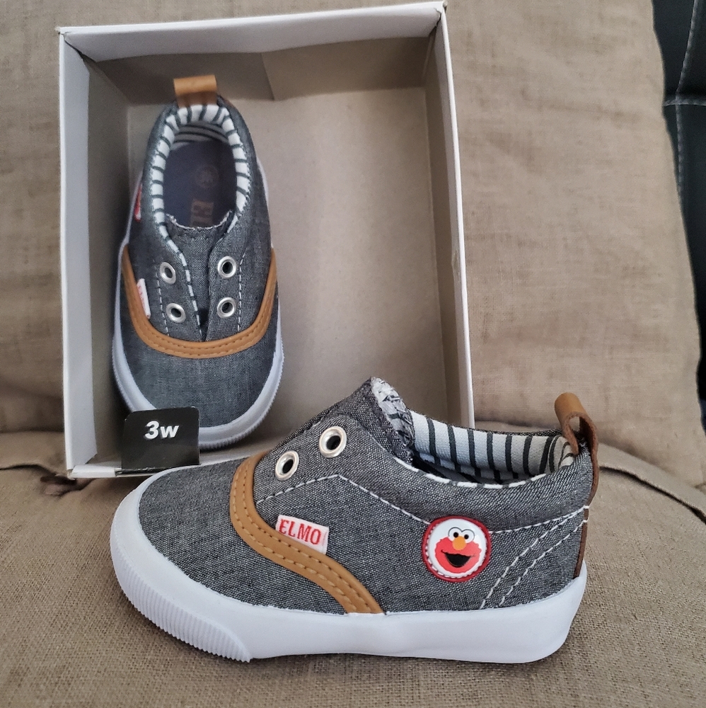 NWT Sesame Street Elmo shoes